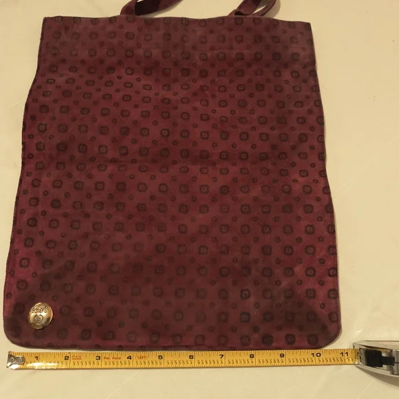Elegant Burgundy Suede Tote Bag - Picture 3 of 6